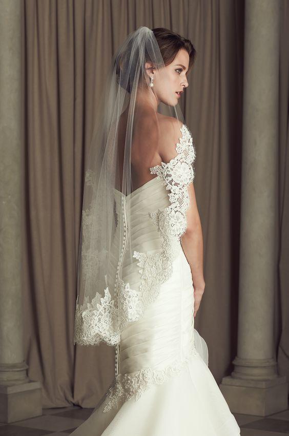 Attractive Tulle  Short Wedding Veil With Lace Appliques , WV0118