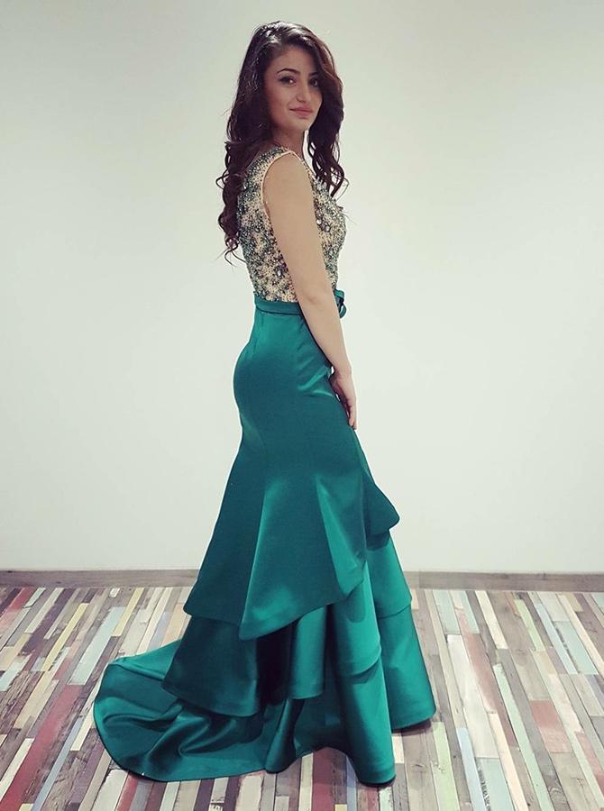 V Neck Emerald Green Mermaid Long Evening Prom Dresses with Beaded, QB0425