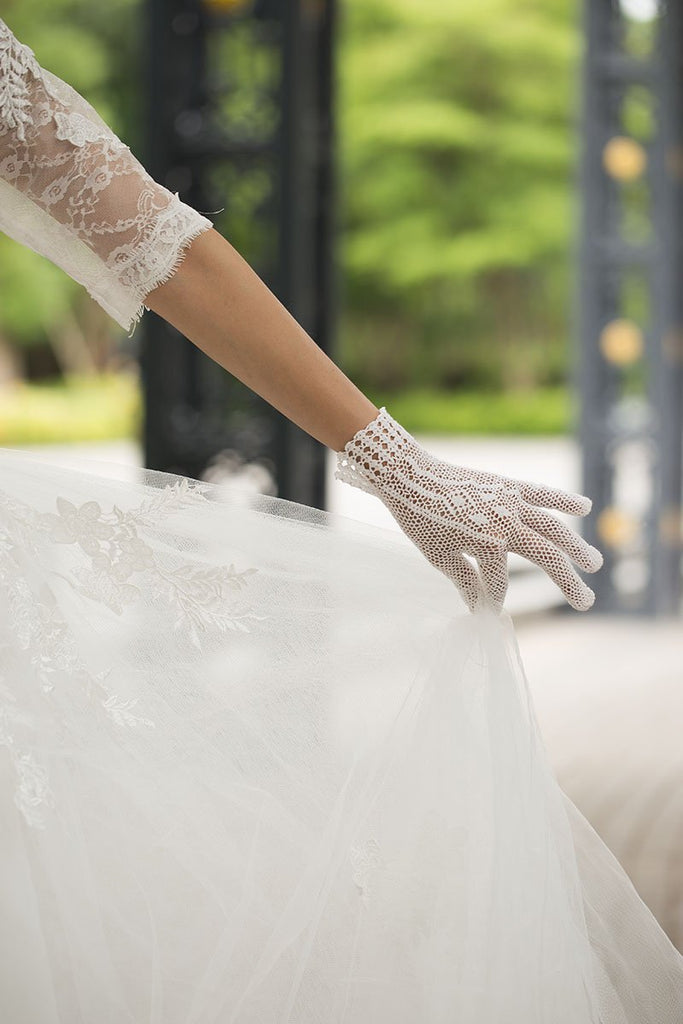 Bridal Gloves, Wedding Gloves Adorned With Pearls And Lace Flowers, TYP0557